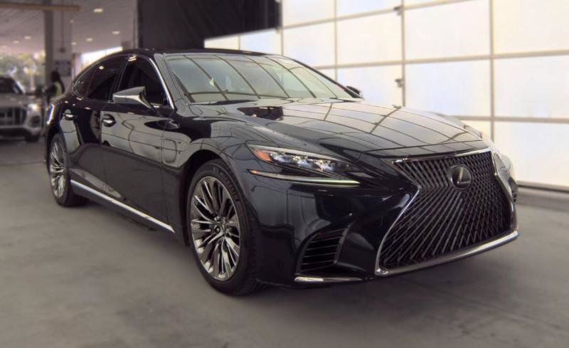 Used 2020 Lexus LS 500 w/ Interior Upgrade Package RWD image 4