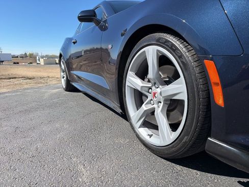 Used 2016 Chevrolet Camaro SS image 4