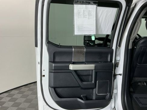 Used 2020 Ford F250 Lariat w/ Lariat Ultimate Package image 27