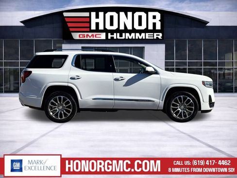 Used 2023 GMC Acadia Denali image 2