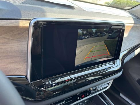 New 2026 Volkswagen Atlas SE image 21