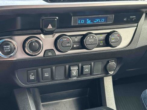 Used 2023 Toyota Tacoma SR5 w/ Technology Package AWD/4WD image 32