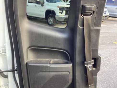 Used 2022 Chevrolet Colorado W/T image 18