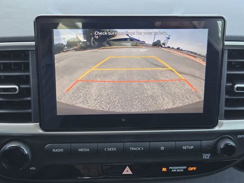 Used 2022 Hyundai Venue SEL w/ Cargo Package FWD image 16