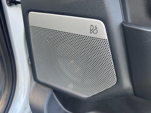 Used 2025 Ford F150 Lariat w/ Equipment Group 502A High AWD/4WD image 21