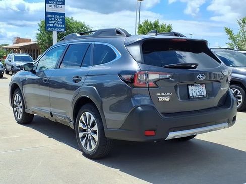 Certified 2025 Subaru Outback Limited AWD/4WD image 9