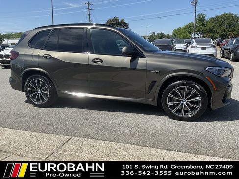 Used 2023 BMW X5 xDrive45e w/ Executive Package AWD/4WD image 30
