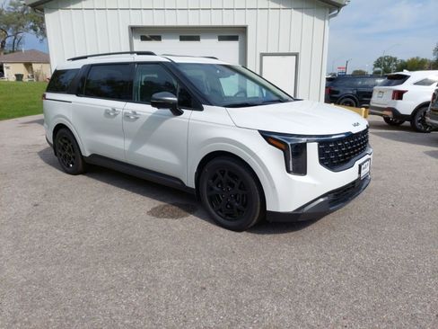 New 2026 Kia Carnival SX Prestige image 1