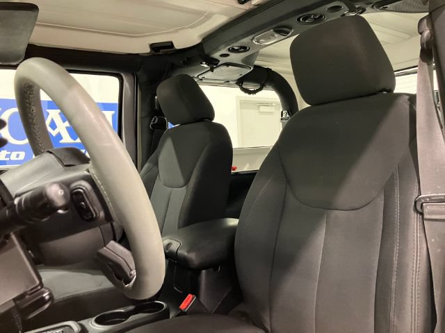 Used 2016 Jeep Wrangler Sport w/ Quick Order Package 24S AWD/4WD image 28