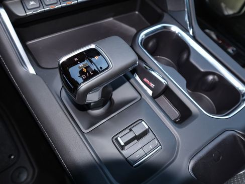 New 2026 GMC Sierra 1500 Denali AWD/4WD image 22