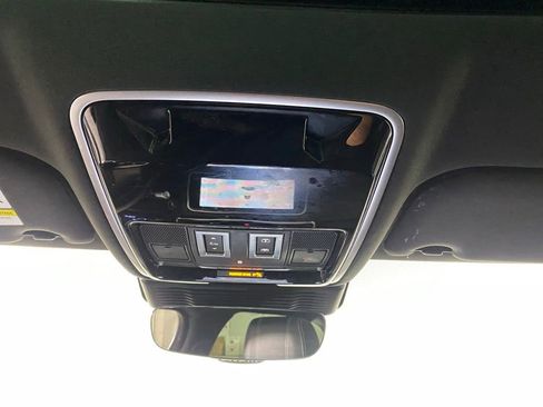 Used 2021 Land Rover Range Rover Velar R-Dynamic S image 26