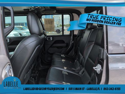 Used 2022 Jeep Gladiator Rubicon w/ Cold Weather Group AWD/4WD image 14
