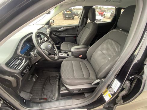 Used 2023 Ford Escape Active image 10