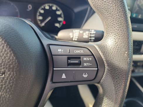 Used 2023 Honda HR-V LX image 24