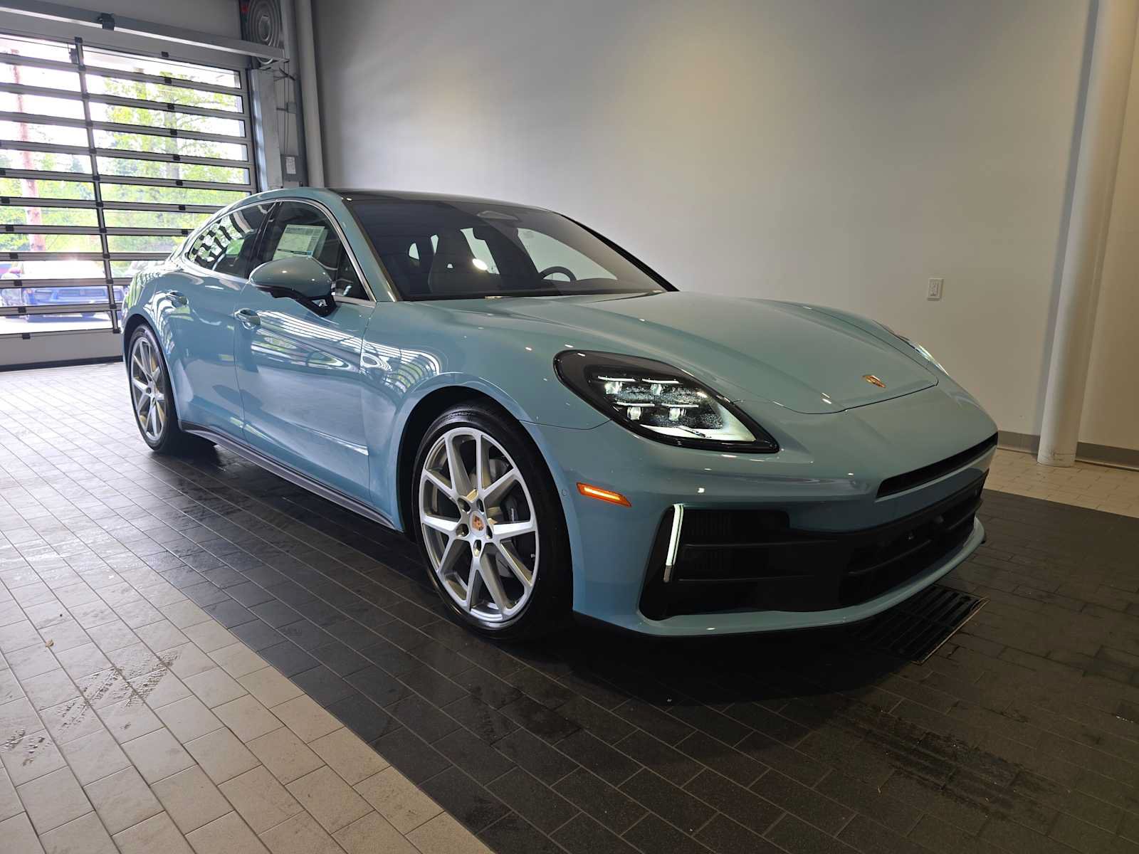 New 2026 Porsche Panamera 4 AWD/4WD image 9