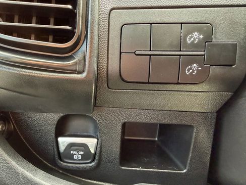 Used 2023 RAM ProMaster 2500 FWD image 28