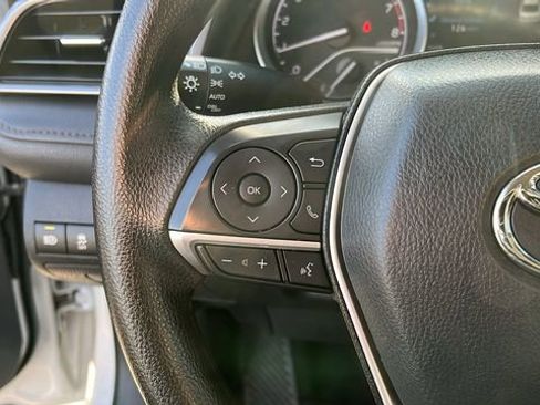 Used 2024 Toyota Camry LE AWD/4WD image 9