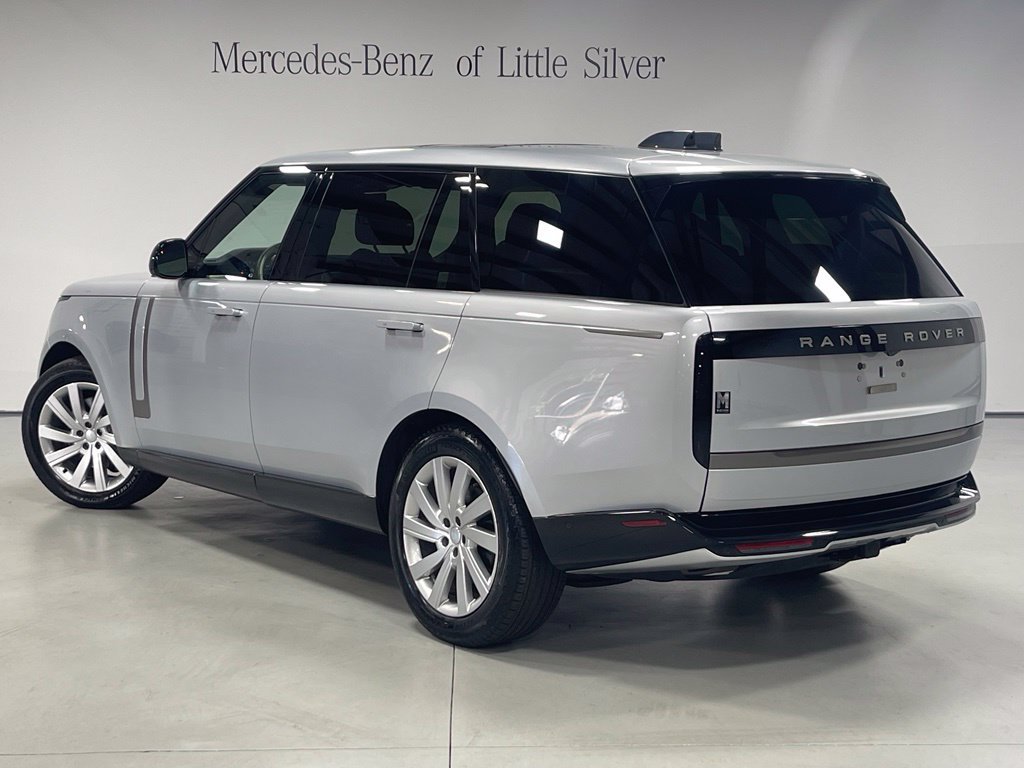 Used 2024 Land Rover Range Rover Long Wheelbase SE AWD/4WD image 3