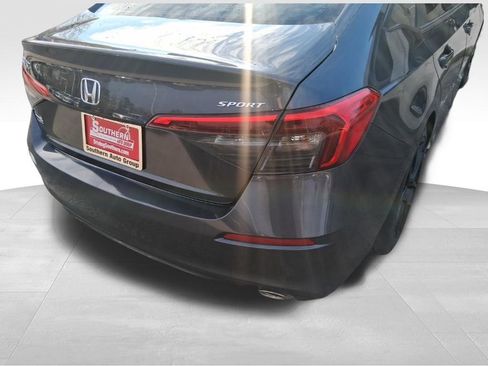 Used 2023 Honda Civic Sport image 10
