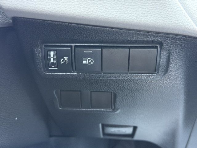 Certified 2025 Toyota Corolla Cross L FWD image 19