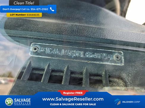 Used 2013 Jeep Wrangler Sport image 16