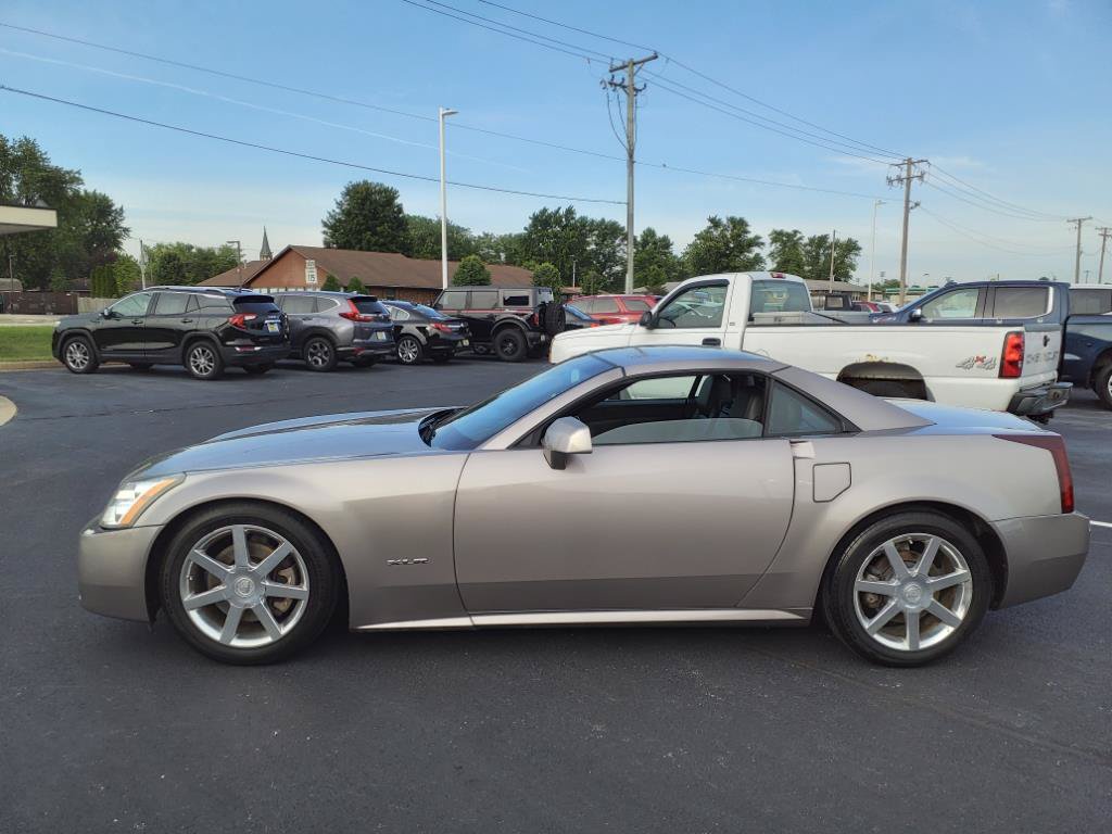 Used 2005 Cadillac XLR RWD image 18