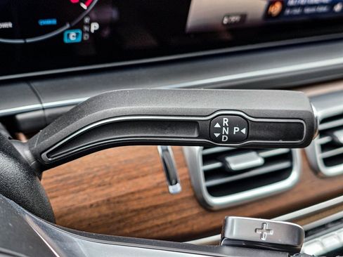 New 2026 Mercedes-Benz GLS 580 4MATIC image 22