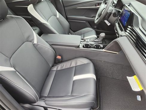 New 2026 Toyota Camry SE image 9