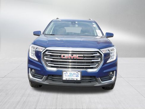 Used 2023 GMC Terrain SLT AWD/4WD image 2