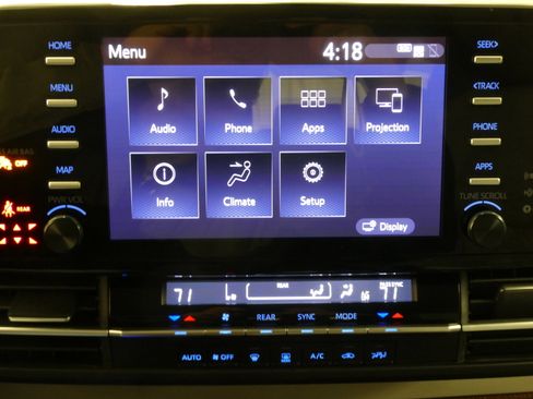 Certified 2024 Toyota Sienna LE image 16