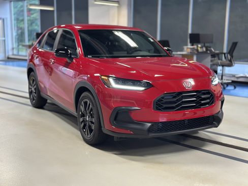 New 2026 Honda HR-V Sport image 3