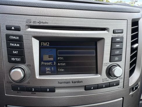 Used 2013 Subaru Legacy 2.5i Limited AWD/4WD image 18