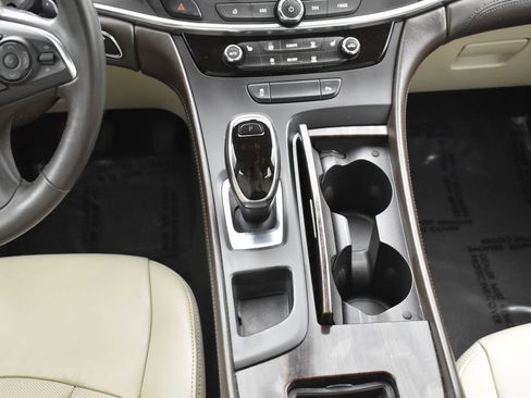 Used 2017 Buick LaCrosse Essence image 21