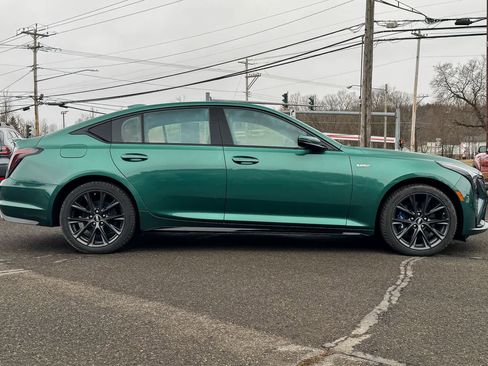 Used 2026 Cadillac CT5 V w/ Platinum Package image 2