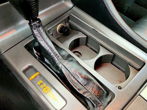Used 1991 Chevrolet Corvette Convertible RWD image 21