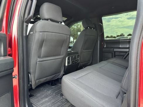 Used 2019 Ford F150 XLT w/ Equipment Group 302A Luxury AWD/4WD image 17