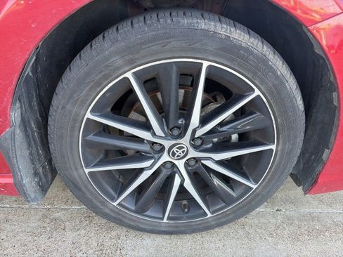 Used 2021 Toyota Camry SE image 18