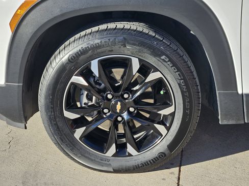 Used 2021 Chevrolet TrailBlazer LT w/ Convenience Package image 11