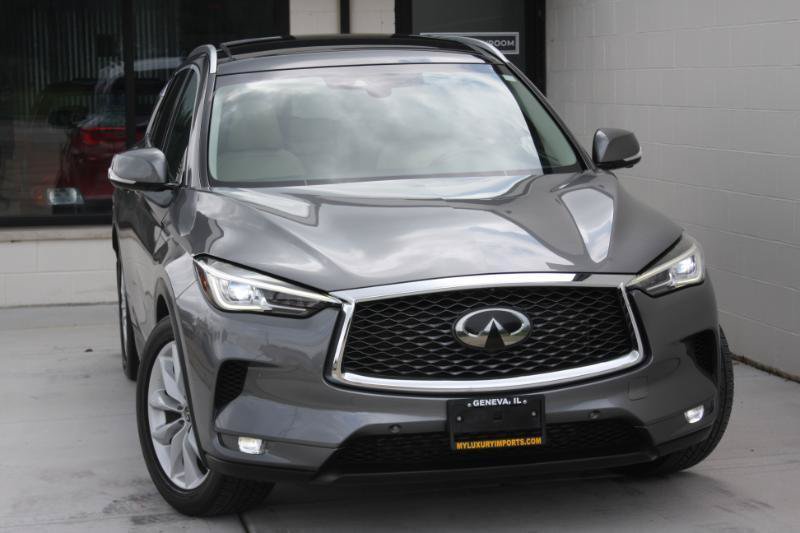 Used 2019 INFINITI QX50 Essential w/ Premium Heat Package AWD/4WD image 3