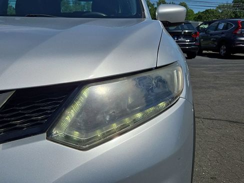 Used 2016 Nissan Rogue S AWD/4WD image 10
