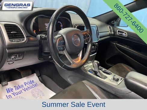 Used 2020 Jeep Grand Cherokee Laredo w/ Quick Order Package 2BN North AWD/4WD image 11