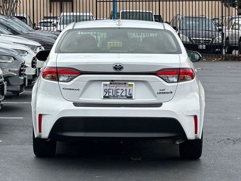 Used 2023 Toyota Corolla LE image 4