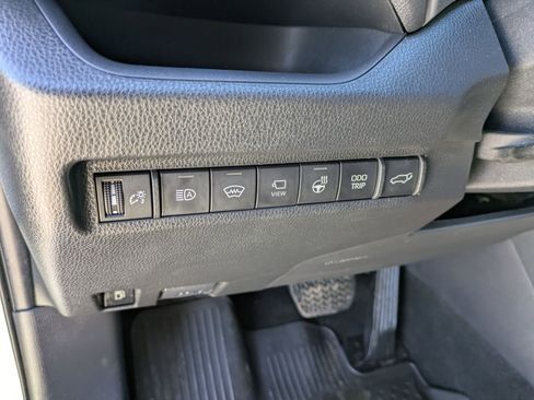 Used 2023 Toyota RAV4 XSE w/ Premium Package image 16