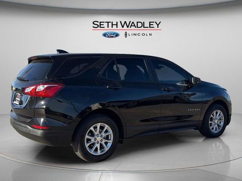 Used 2020 Chevrolet Equinox LS w/ LS Convenience Package image 7