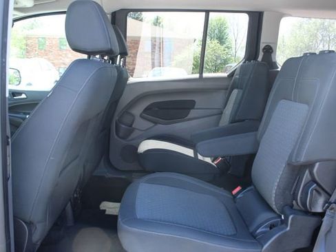 Used 2019 Ford Transit Connect XLT image 28