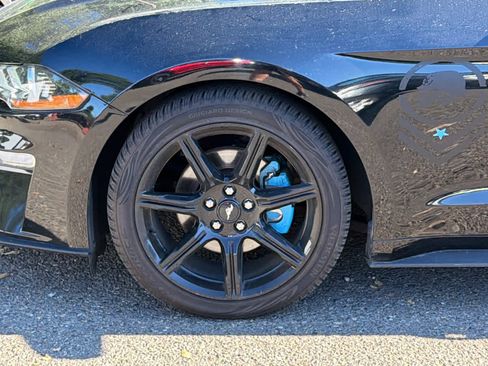 Used 2019 Ford Mustang Coupe w/ Equipment Group 101A RWD image 9