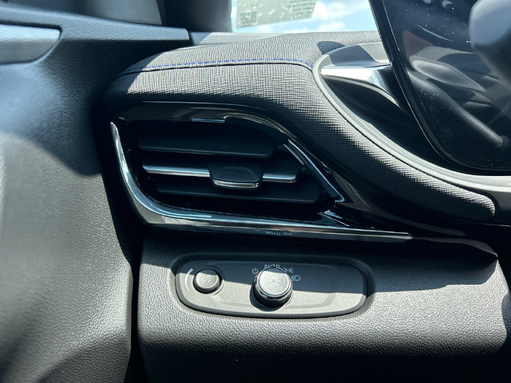 New 2026 Buick Envista Sport Touring w/ Convenience I Package FWD image 19