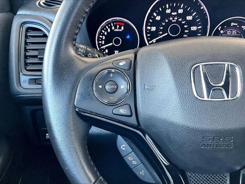 Used 2021 Honda HR-V Sport image 10