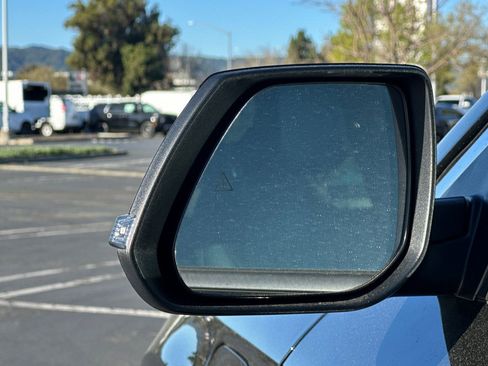 Certified 2025 Kia Niro EX w/ EX Cold Weather Package image 55