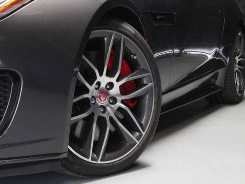 Used 2020 Jaguar F-TYPE R-Dynamic image 18